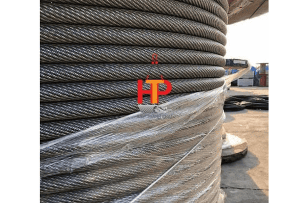 Cáp thép Trung Quốc dạng cuộn tại kho